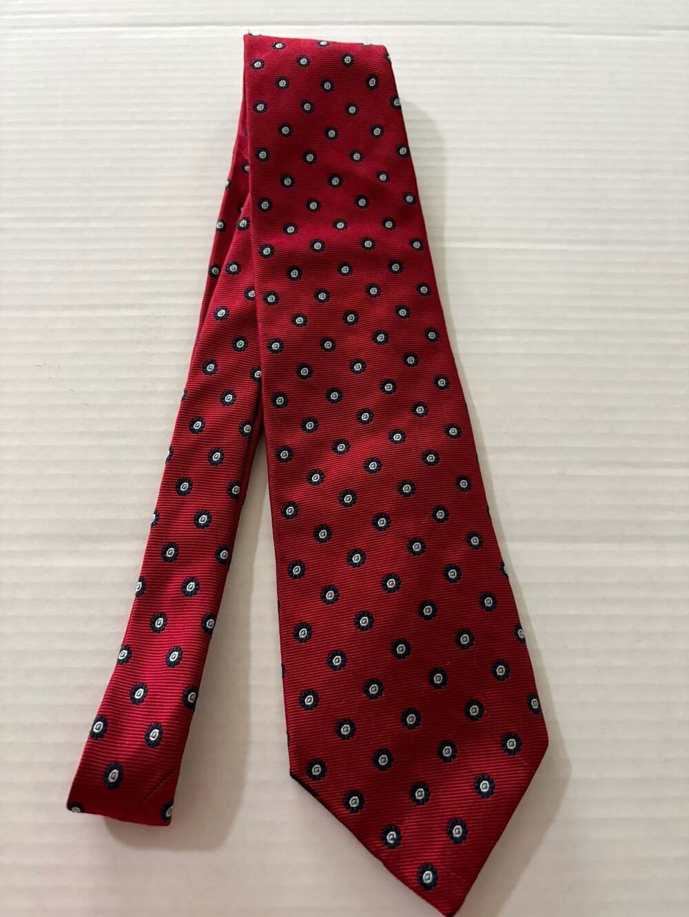 Brooks Brothers 346 Silk Necktie Red Geometric Floral
